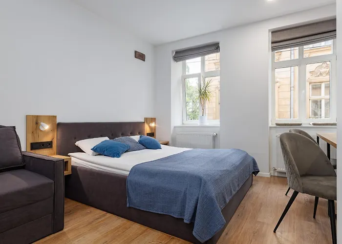 Jam Staroyevreyska מלון