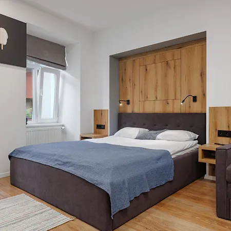 Jam Staroyevreyska Szálloda